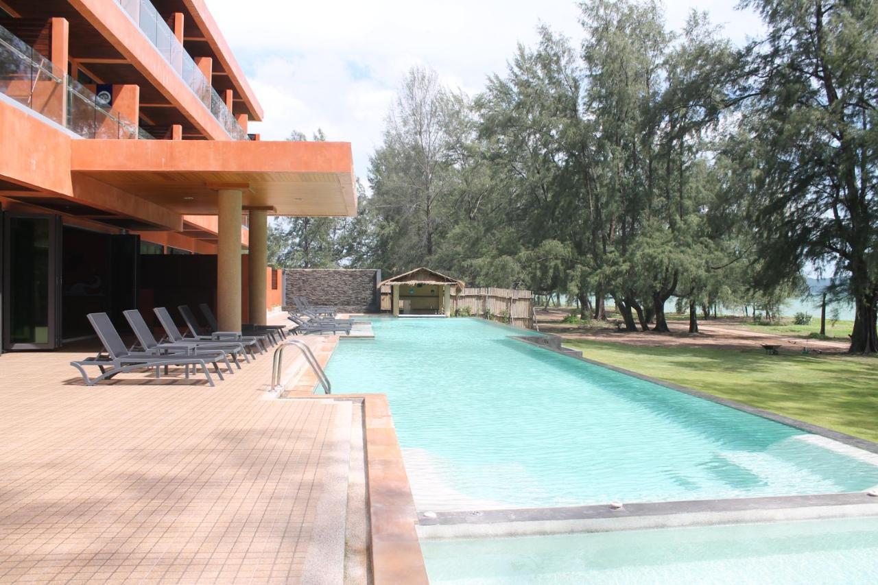 Coriacea Beachfront Boutique Phuket Resort - Sha Plus Mai Khao Exterior foto